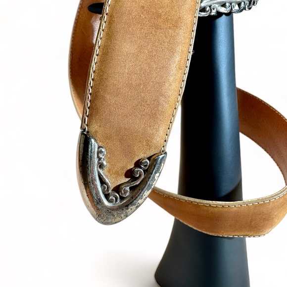 BRIGHTON Tan Nubuck Leather, Silver toned hardware, vintage 1994 BELT - Picture 6 of 10